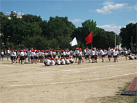 東大阪市立大蓮東小学校のみなさんが運動会の練習