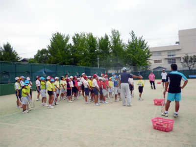 久宝寺緑地小学生ソフトテニススクール