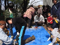 レッツ久宝探検隊「シイタケの菌打ち」3月27日(日) レッツ久宝探検隊「シイタケの菌打ち」3月27日(日)