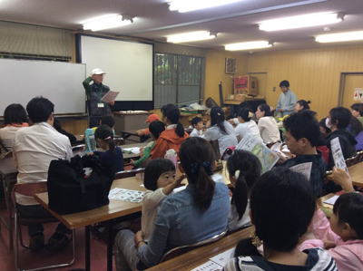 レッツ久宝探検隊　秋の観察会「どんぐりを食べてみよう」