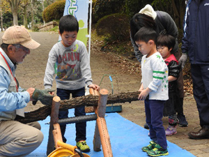 3月26日（日）レッツ久宝探検隊「シイタケの菌打ち」