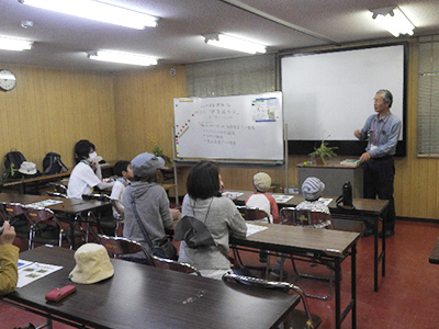 春の野草観察会 と カブトムシの調査（レッツ久宝探検隊）