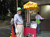 久宝寺ヒーリングガーデナークラブさんの芋堀り活動 久宝寺ヒーリングガーデナークラブさんの芋堀り活動