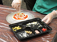 「ピザ作り体験と生き物ガイド」レポート