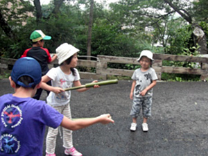 “駅前子ども教室”竹筒トラップをつくろう