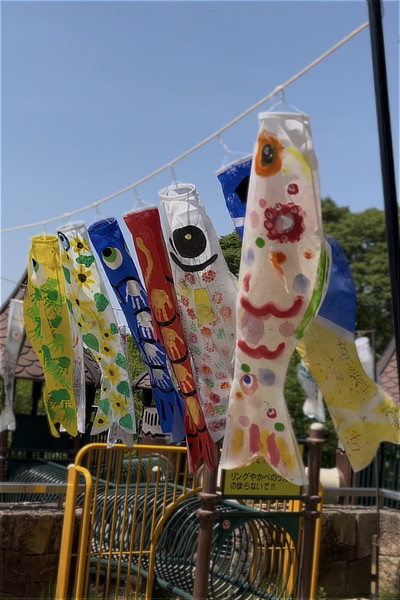 子供達の描いたこいのぼりの画像