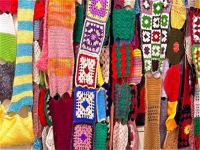 ヤーンボミング