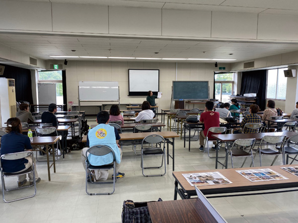 いぬの学校+ミニアジリティ（障害物競走）