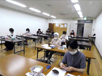 「ハスの実クラフト（お月見）」レポート