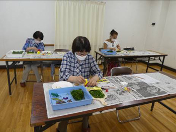 「種の花の壁掛けつくり」レポート