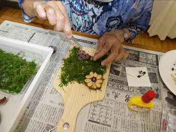 「種の花の壁掛けつくり」レポート