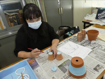 「植木鉢人形つくり」レポート
