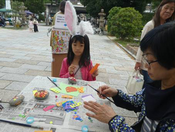 お母さんと息子さんが共同で制作しています。